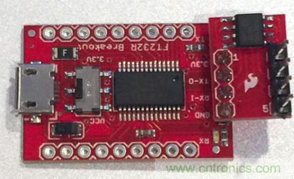  圖4：裝配好的隔離型USB-to-UART轉換器。