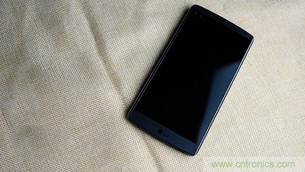 業(yè)界良心 LG V10 評(píng)測(cè):剛毅、冷峻，不失人性化