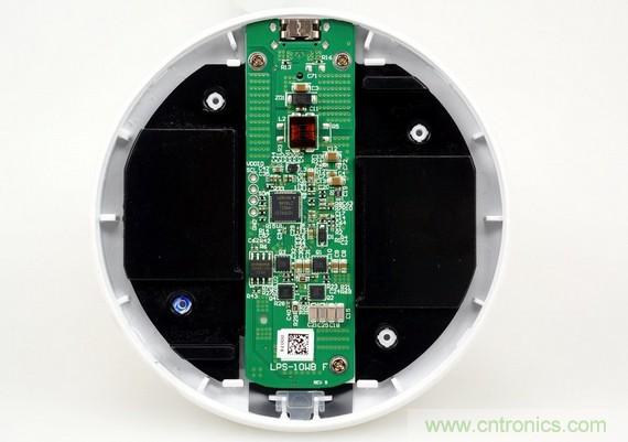 拆解對(duì)比：系出同門，小米、紫米無(wú)線充電器的差別有多大？